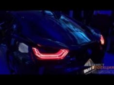 Медиастол с печатью фото на презентации BMW i8 