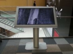 Интерактивный стол в ареду для компании PlazmaRent