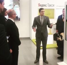 Презентация нового проекта для С. В. Кириенко на Сенсорных терминалах 