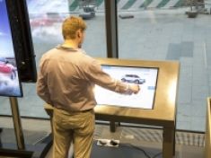 Интерактивный стол для Hyundai MotorStudio