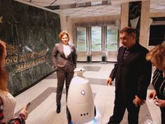 Робот компании Гефест Проекция в в Управлении ГИБДД РТ