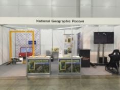 Инсталляция с виртуальной реальностью на стенд National Geographic