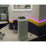 Компания Гефест Проекция предоставила в аренду интерактивный сенсорный киоск для стенда компании Dr.Reddy's